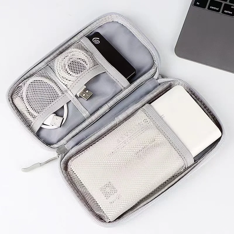 Electronics And Gadgets With A - Kablo Saklama Çantası Taşınabilir Dijital USB
